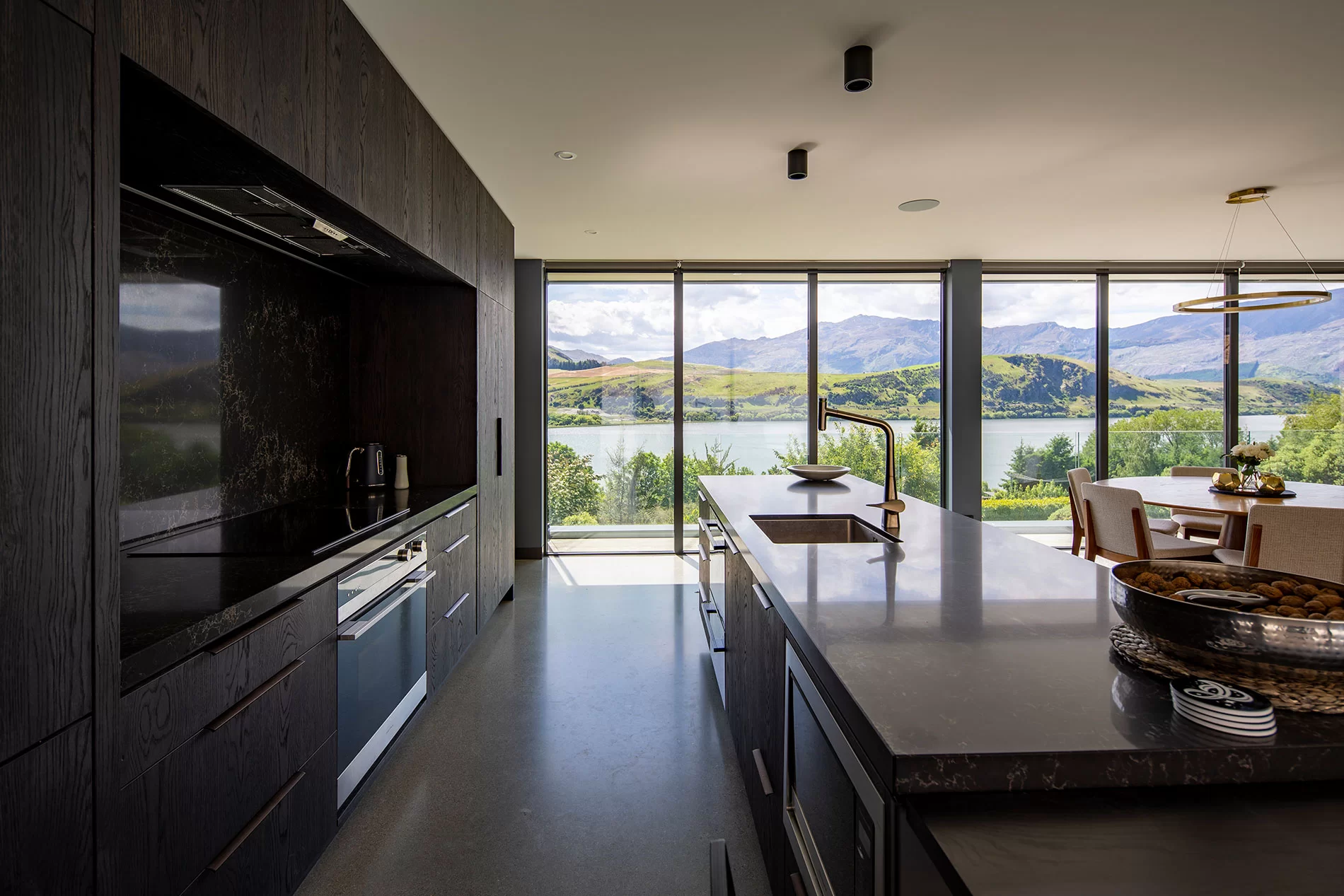 lake hayes Queenstown Luxury home - YBL